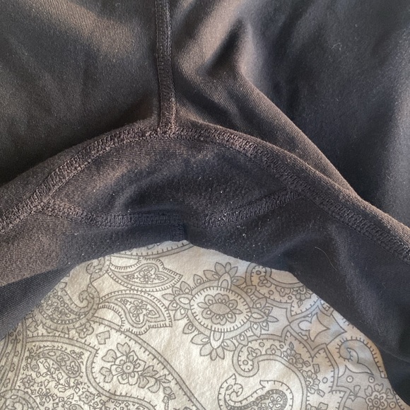 Diadora 3/4 length plain black leggings. Size small - Picture 5 of 6